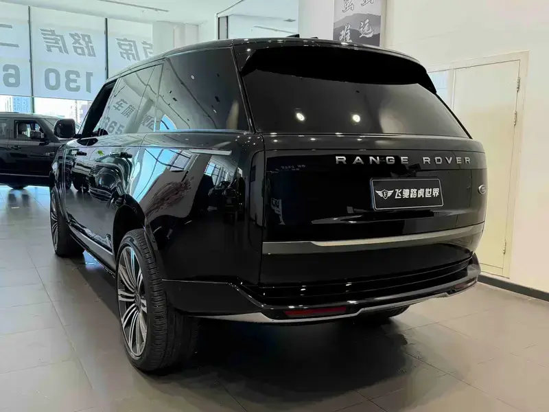 2023 Land Rover Range Rover с пробегом 51 000 км