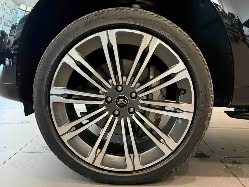 2023 Land Rover Range Rover с пробегом 51 000 км