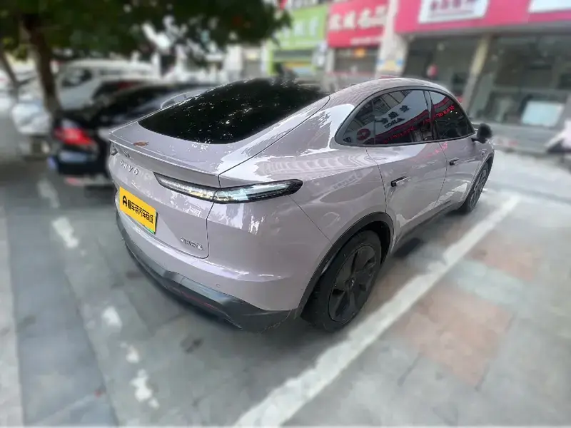 2024 Nio Onvo L60 с пробегом 29 400 км