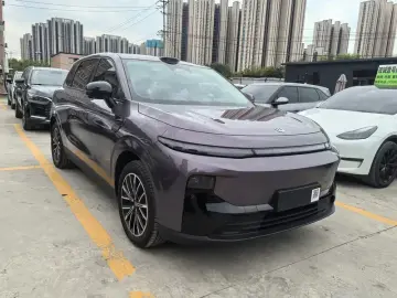 2025 Leapmotor B10 с пробегом 17 000 км