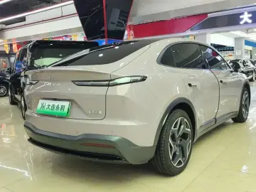 2024 Nio Onvo L60 с пробегом 22 500 км