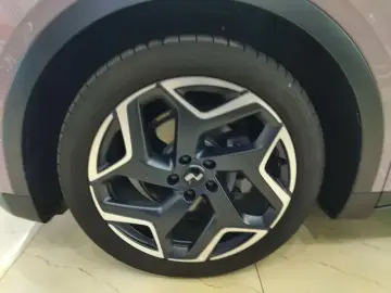 2024 Nio Onvo L60 с пробегом 22 500 км