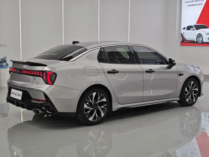 2026 Lynk & Co 03 с пробегом 9 000 км