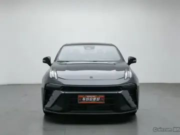 2025 Lynk & Co 03 с пробегом 14 400 км