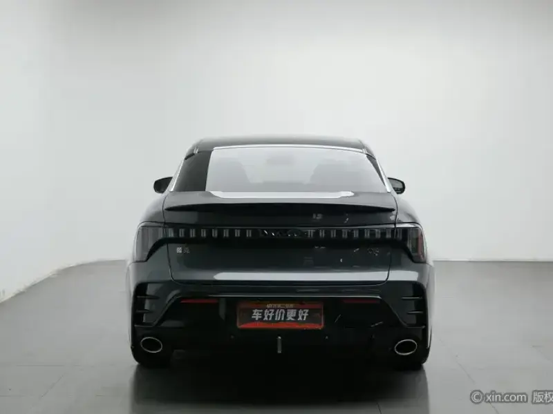 2025 Lynk & Co 03 с пробегом 14 400 км