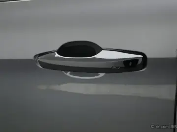 2025 Lynk & Co 03 с пробегом 14 400 км