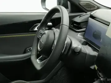2025 Lynk & Co 03 с пробегом 14 400 км
