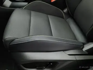 2025 Lynk & Co 03 с пробегом 14 400 км