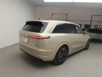2025 Nio Onvo L90 с пробегом 39 000 км