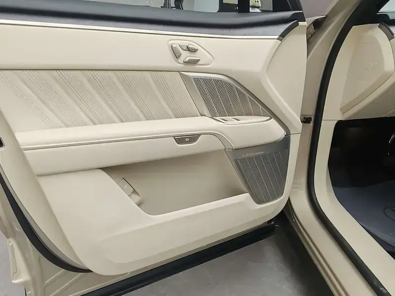 2025 Nio Onvo L90 с пробегом 39 000 км