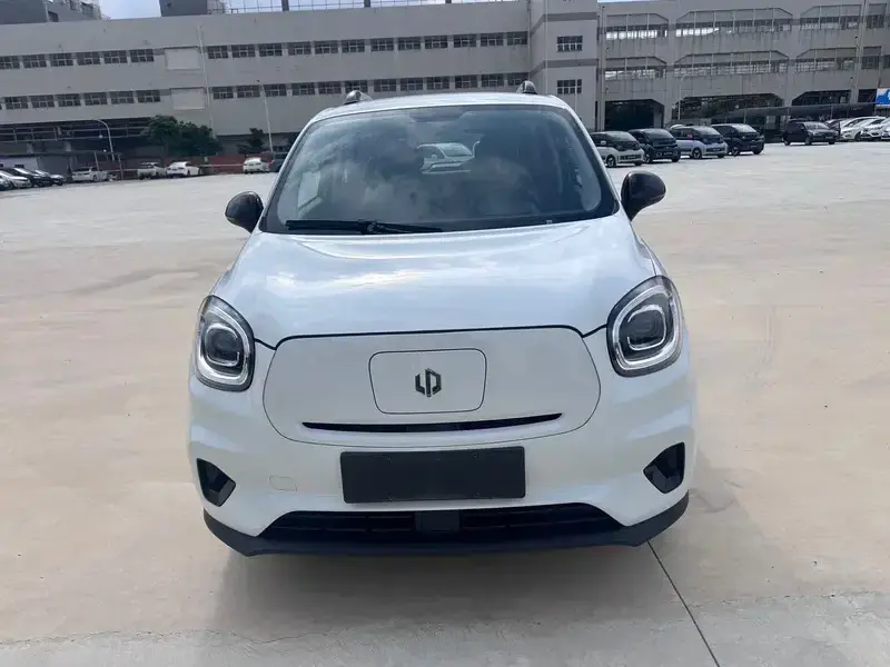2025 Leapmotor T03 с пробегом 23 200 км