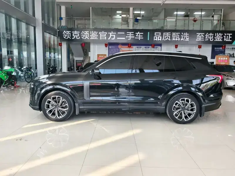 2024 Lynk & Co 09 с пробегом 51 000 км