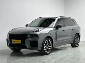 Lynk & Co 09