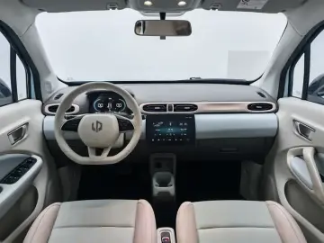 2025 Leapmotor T03 с пробегом 29 600 км