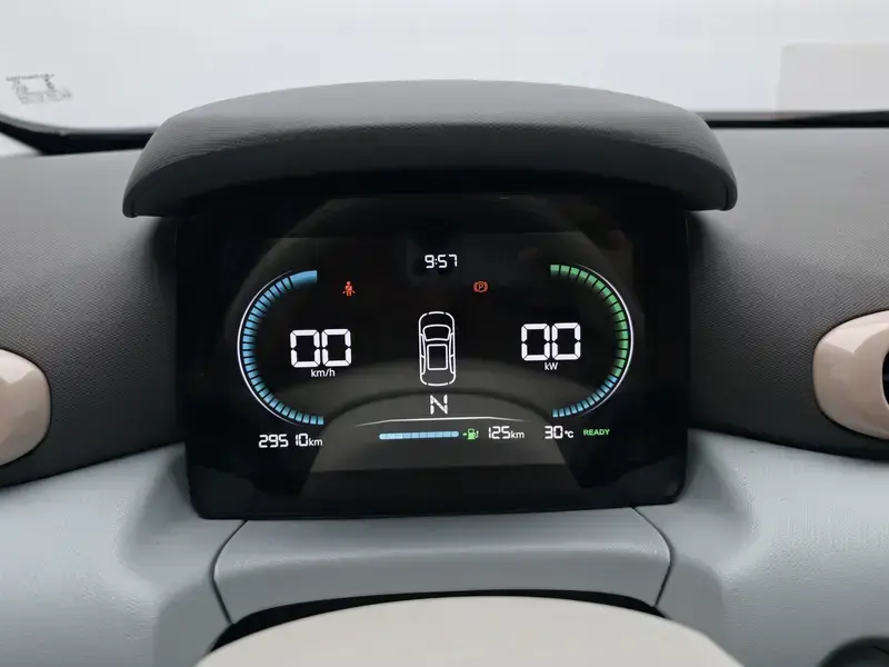 2025 Leapmotor T03 с пробегом 29 600 км