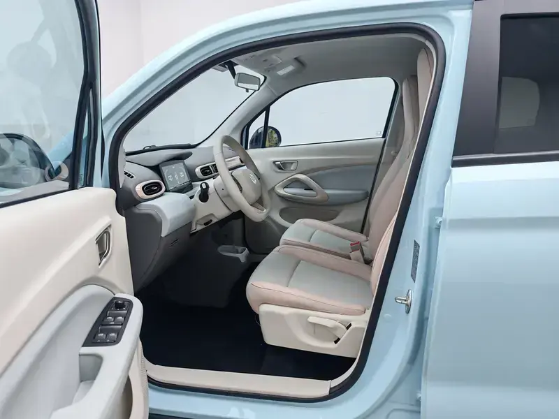 2025 Leapmotor T03 с пробегом 29 600 км