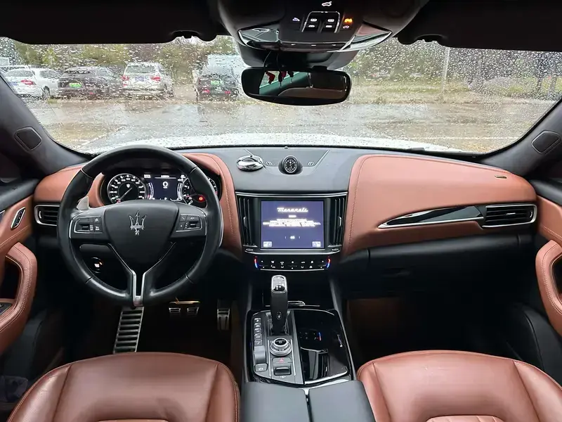 2022 Maserati Levante с пробегом 52 000 км