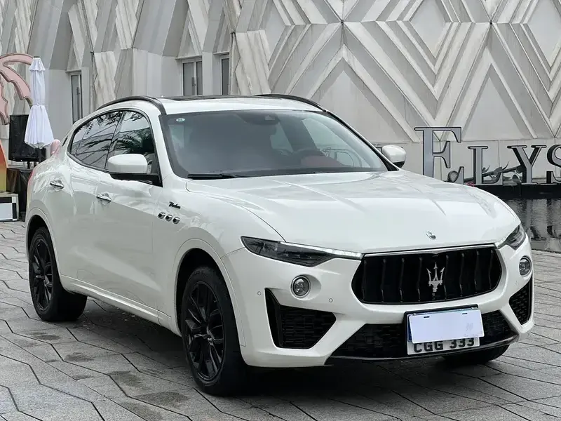 2022 Maserati Levante с пробегом 65 000 км