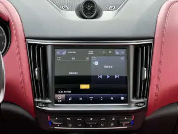 2022 Maserati Levante с пробегом 65 000 км