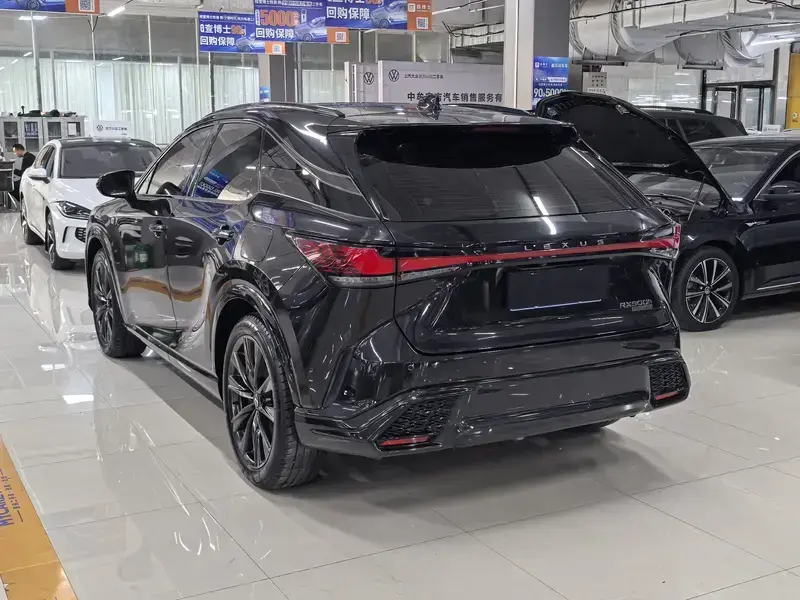2023 Lexus RX с пробегом 114 000 км