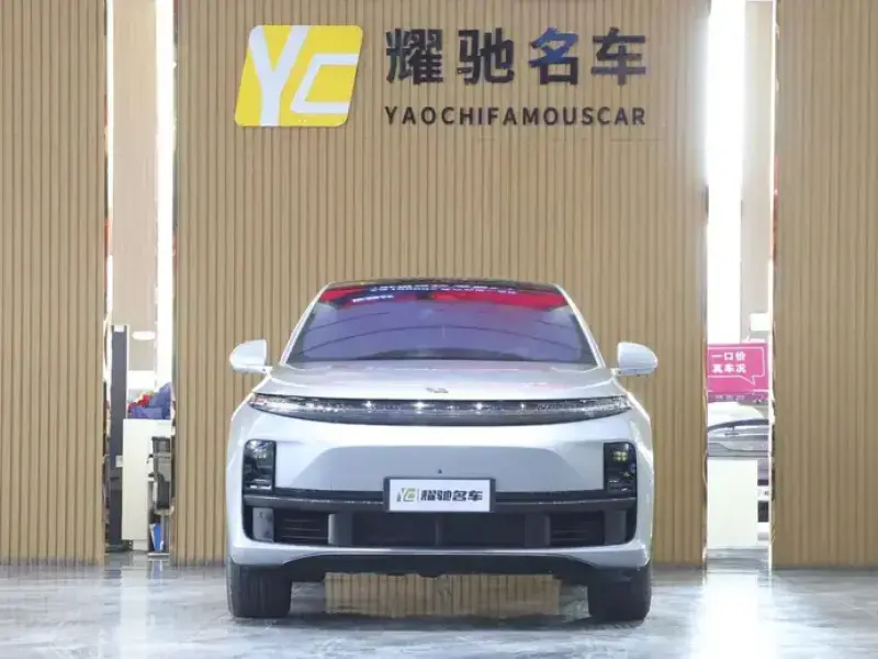 2024 Li Auto (Lixiang) L7 с пробегом 25 400 км