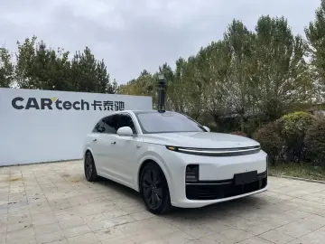 2025 Li Auto (Lixiang) L7 с пробегом 9 400 км