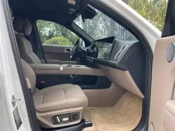 2025 Li Auto (Lixiang) L7 с пробегом 9 400 км