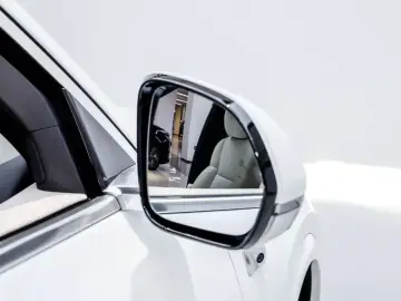 2025 Li Auto (Lixiang) L7 с пробегом 6 800 км