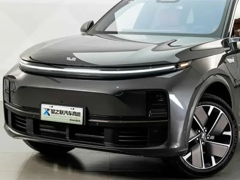 2025 Li Auto (Lixiang) L7 с пробегом 8 500 км