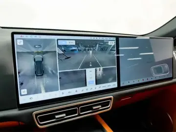 2025 Li Auto (Lixiang) L7 с пробегом 8 500 км
