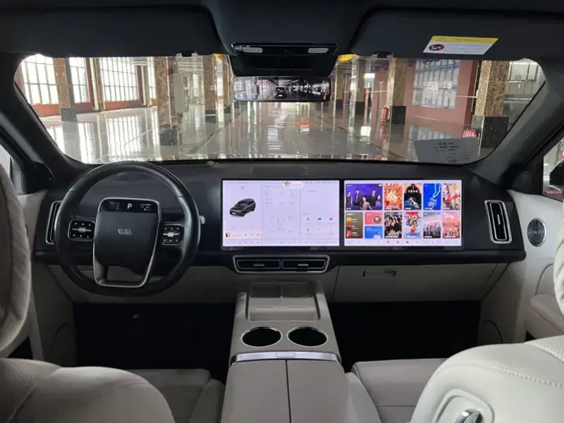 2025 Li Auto (Lixiang) L9 с пробегом 47 000 км