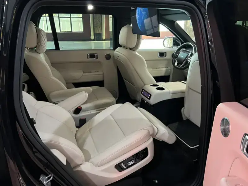 2025 Li Auto (Lixiang) L9 с пробегом 47 000 км