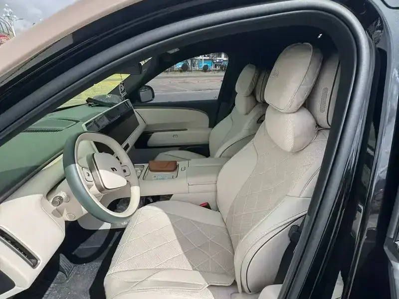 2026 Li Auto (Lixiang) L9 с пробегом 4 000 км
