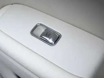 2024 Li Auto (Lixiang) L9 с пробегом 20 800 км