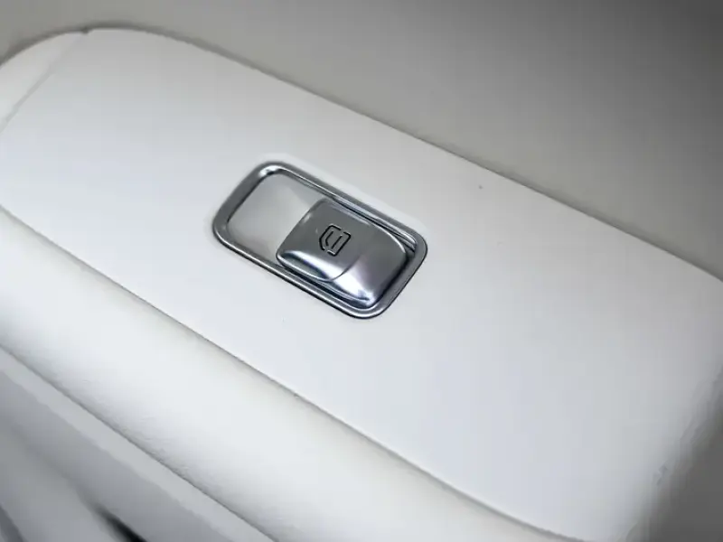 2024 Li Auto (Lixiang) L9 с пробегом 20 800 км