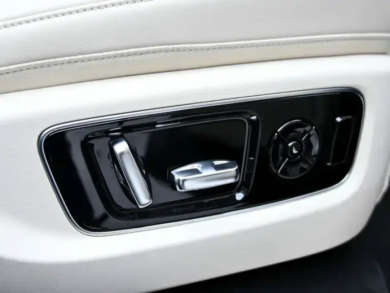 2024 Li Auto (Lixiang) L9 с пробегом 20 800 км