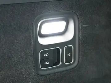 2024 Li Auto (Lixiang) L9 с пробегом 20 800 км