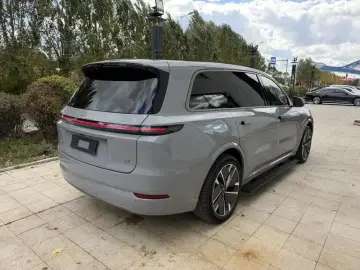 2025 Li Auto (Lixiang) L9 с пробегом 46 000 км