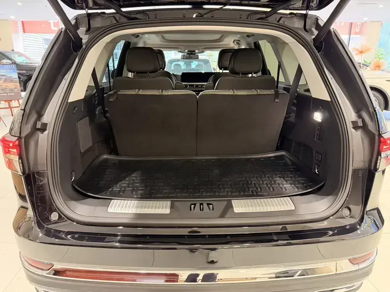2024 Lincoln Aviator с пробегом 1 000 км