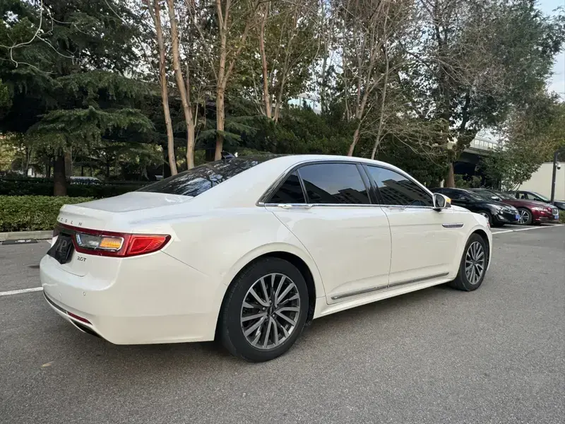 2018 Lincoln Continental с пробегом 163 000 км