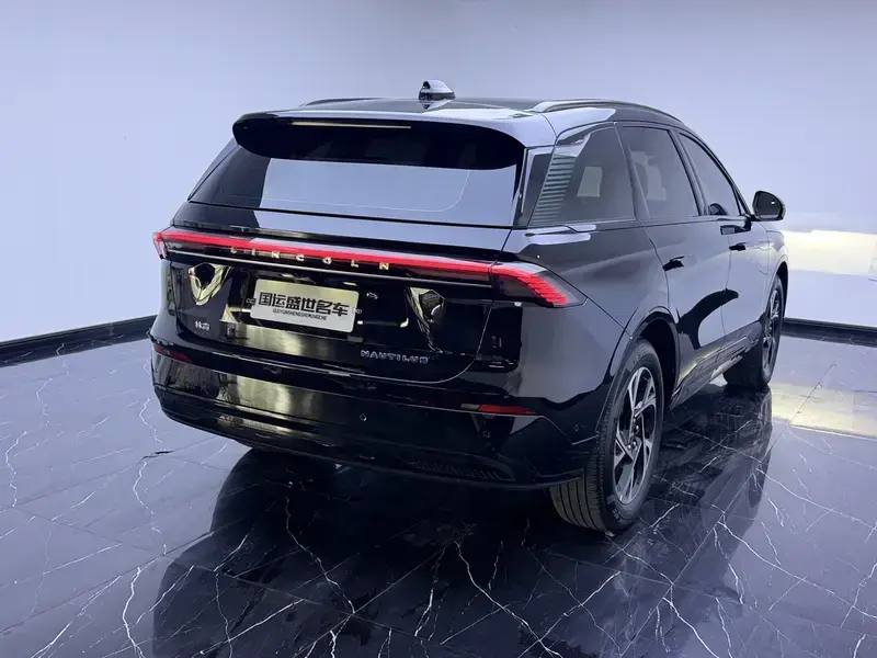 2023 Lincoln Nautilus с пробегом 59 000 км