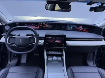 2023 Lincoln Nautilus с пробегом 59 000 км
