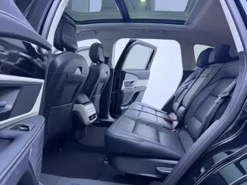 2023 Lincoln Nautilus с пробегом 59 000 км