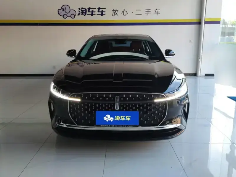 2025 Lincoln Z с пробегом 41 000 км