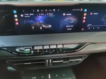 2025 Lincoln Z с пробегом 41 000 км