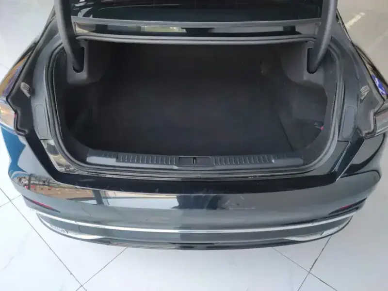 2025 Lincoln Z с пробегом 41 000 км