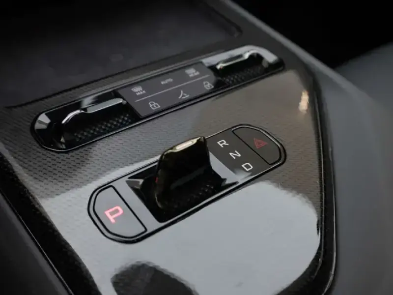 2025 Lotus Emeya с пробегом 38 800 км