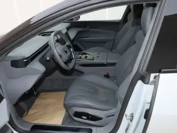 2025 Lotus Emeya с пробегом 38 800 км