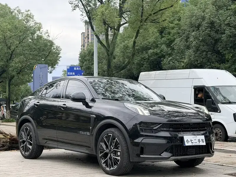 2023 Lynk & Co 05 с пробегом 20 000 км