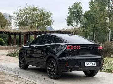2023 Lynk & Co 05 с пробегом 20 000 км